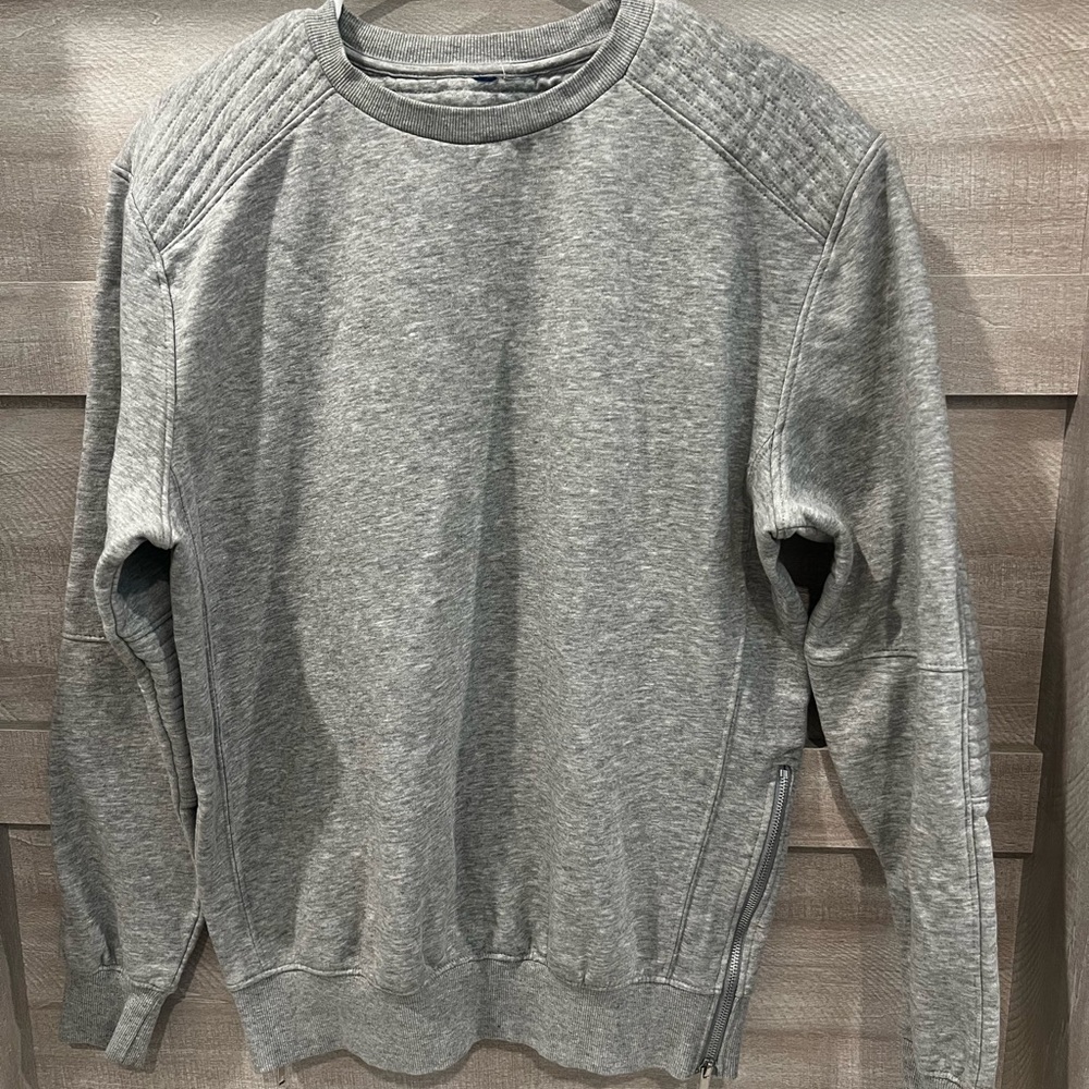 H&M Men's Light Gray Crewneck Sweater